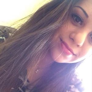 Meet your Posher, Zinah